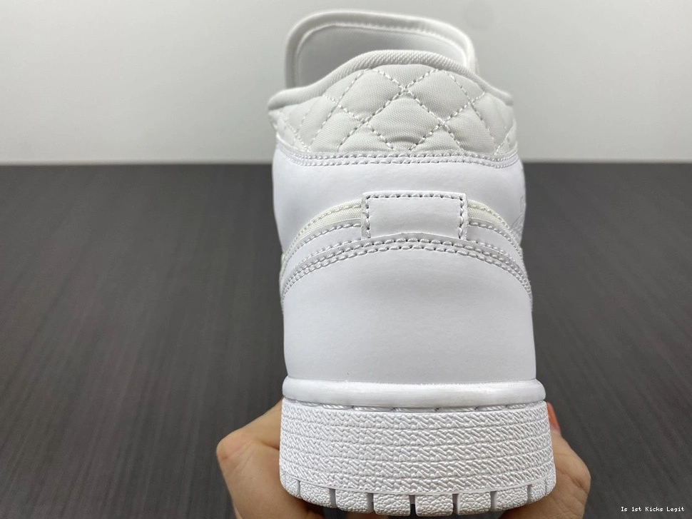 White - DB6078-100 Quilted 1 Jordan Mid (W) 0304